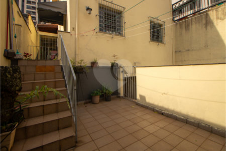 Casa à venda com 3 quartos, sendo 1 suíte, em Chácara Inglesa, São Paulo, SP