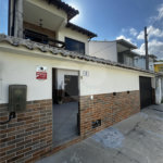Casa à venda com 3 quartos, sendo 1 suíte, no condomínio Village da Posse, Rio de Janeiro - RJ
