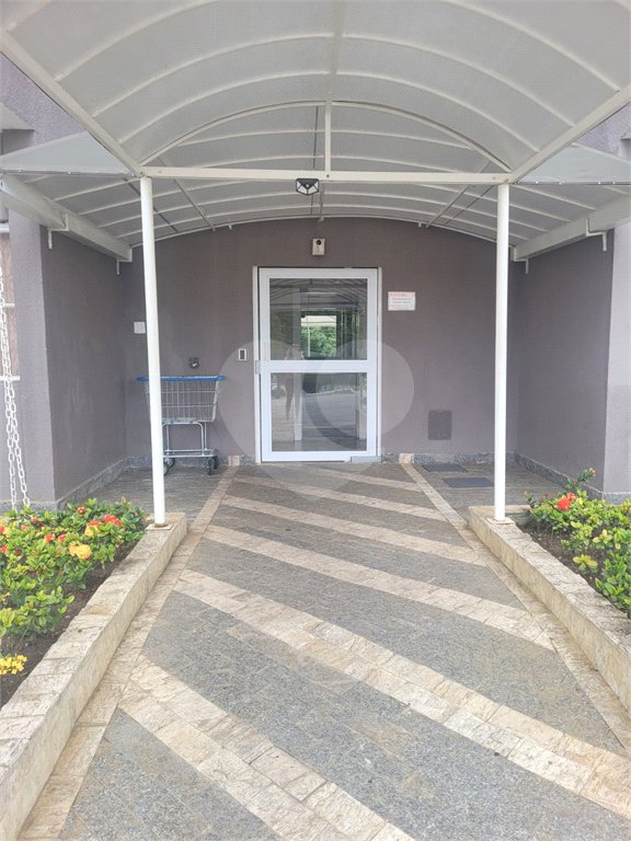 Apartamento à venda com 2 quartos em Vila Júlia, Poá, SP