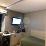 Sobrado à venda com 3 quartos, sendo 2 suítes,  em Vila Nivi, São Paulo, SP