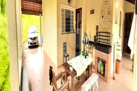 Chácara à venda com 4 quartos, sendo 1 suíte, em Jundiacanga, Araçoiaba da Serra, SP