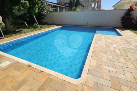 Sobrado à venda com 3 quartos, sendo 2 suítes, em Jardim Rossignatti, Indaiatuba, SP
