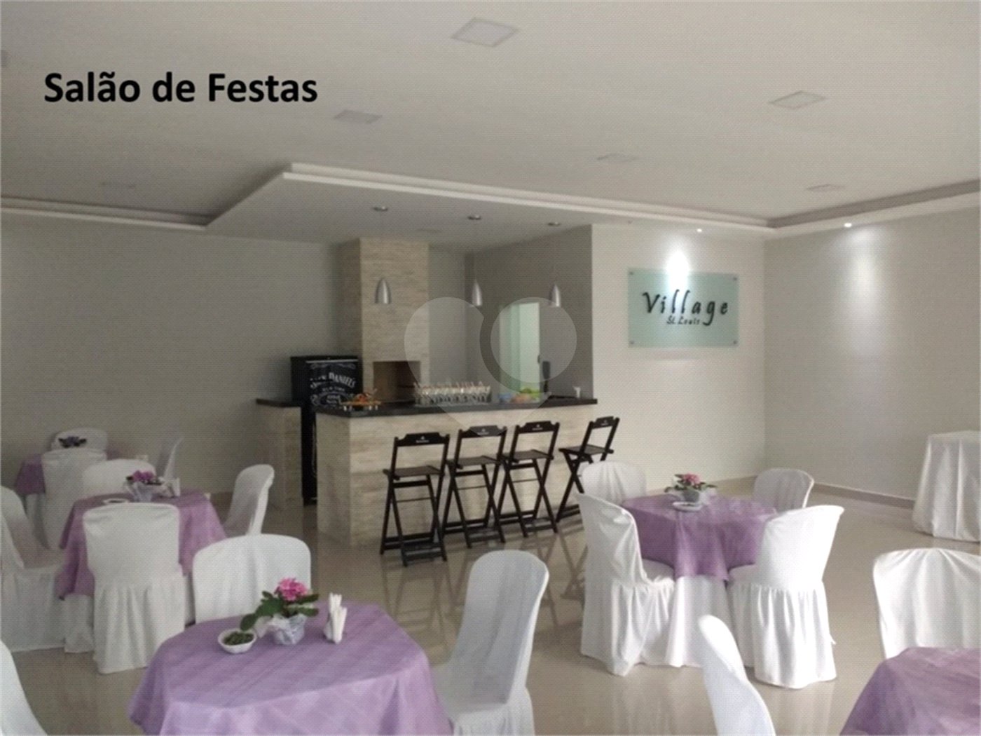 Casa à venda com 3 quartos, sendo 1 suíte,  no condomínio Village St. Louis, São Paulo - SP