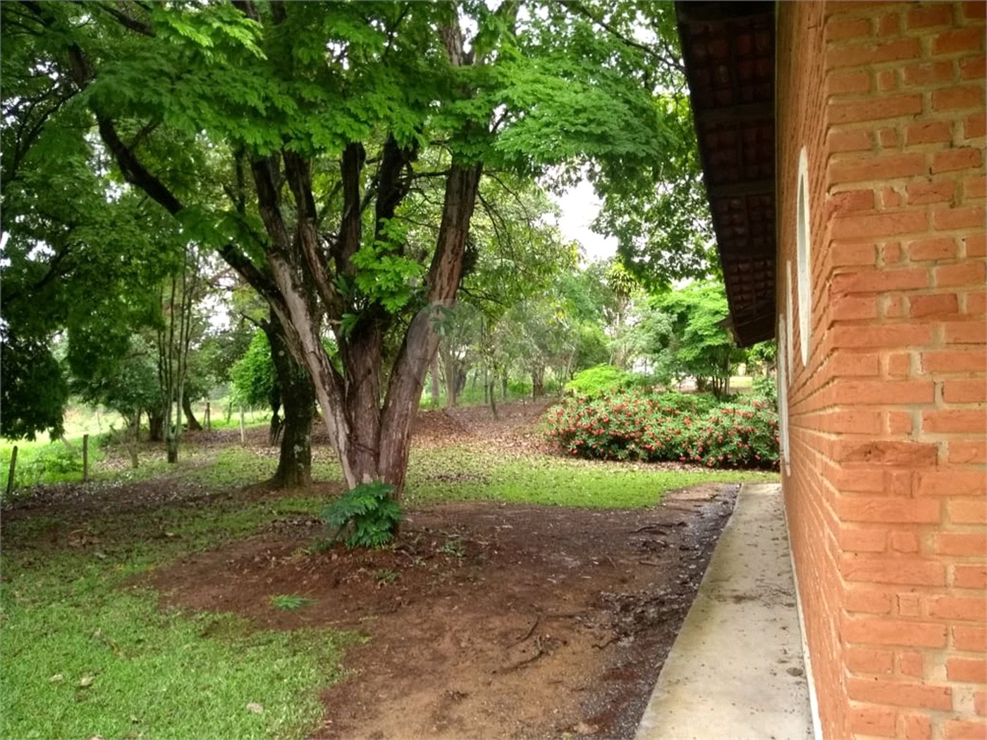 Sítio à venda com 5 suítes no Centro, Araçoiaba da Serra, SP