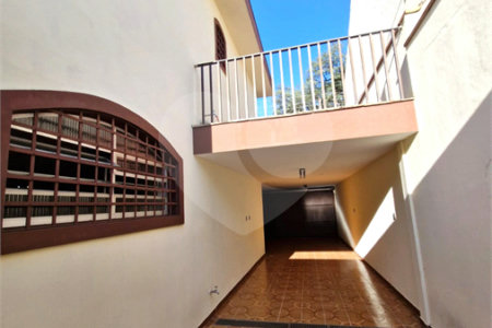 Casa à venda com 4 quartos, sendo 1 suíte, em Alto da Boa Vista, São Paulo, SP