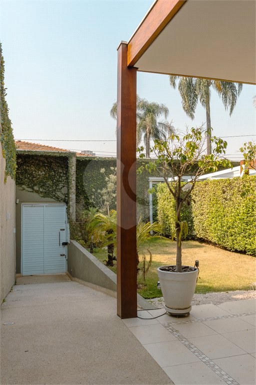 Casa à venda com 3 suítes em Chácara Monte Alegre, São Paulo, SP