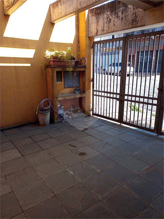 Sobrado à venda com 3 quartos em Jardim Colombo, São Paulo, SP