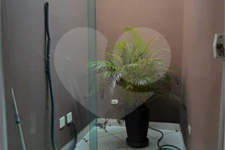 Sobrado à venda com 3 quartos, sendo 2 suítes,  em Vila Pires, Santo André, SP