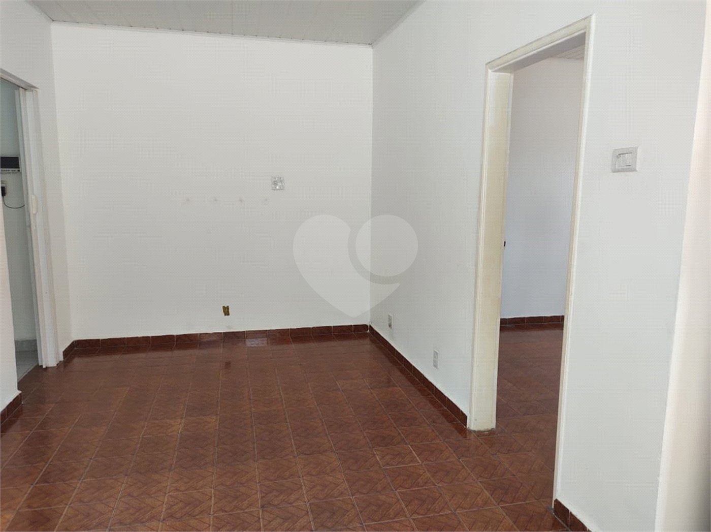 Casa à venda com 3 quartos, sendo 1 suíte, em Vila Nova Cachoeirinha, São Paulo, SP