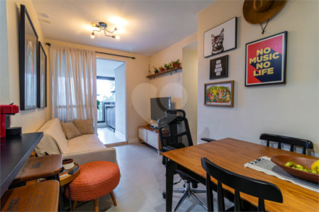 Apartamento à venda com 2 quartos, sendo 1 suíte,  em Santo Amaro, São Paulo, SP