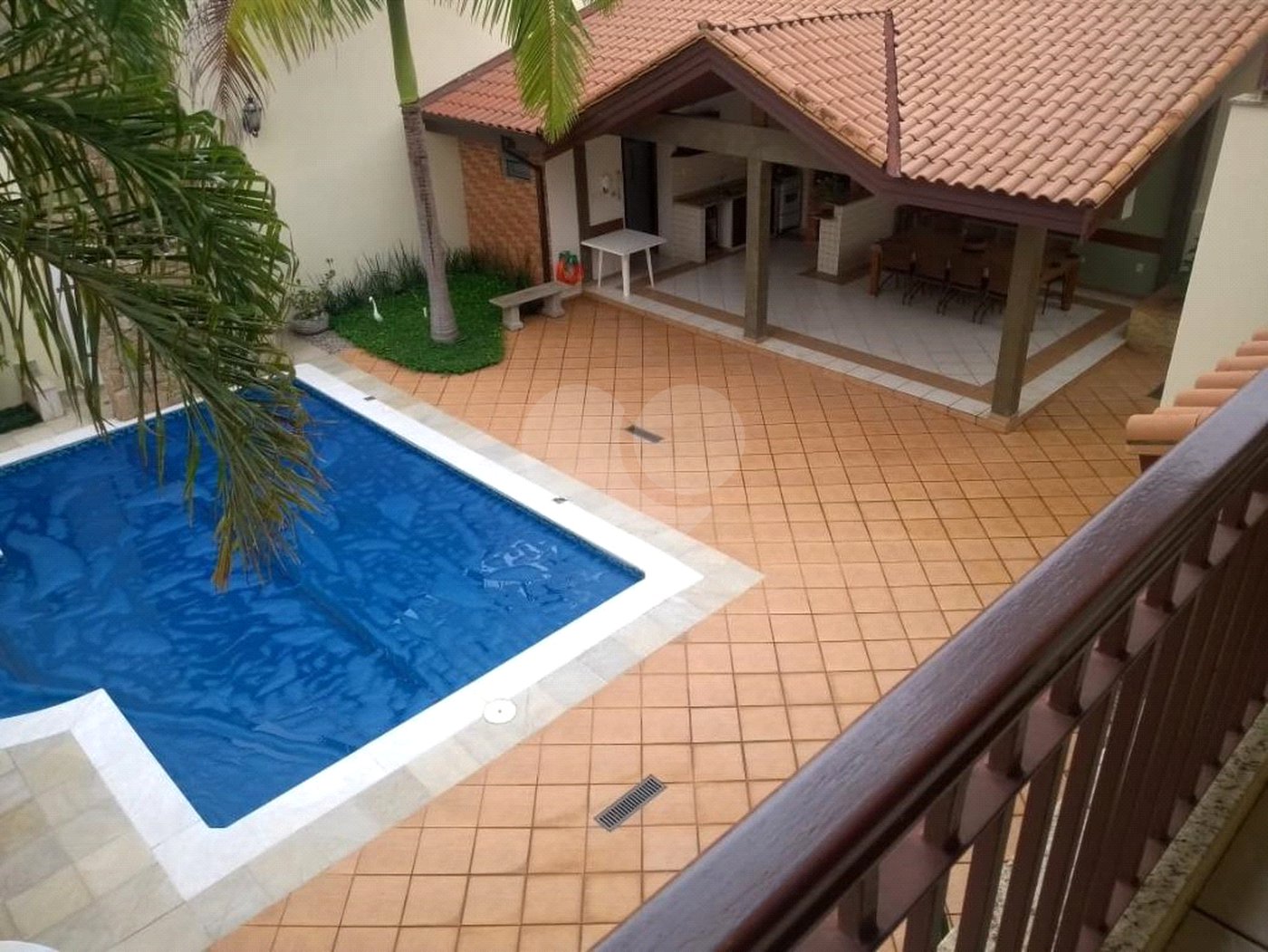 Sobrado à venda com 4 quartos, sendo 2 suítes,  em Jardim Eltonville, Sorocaba, SP