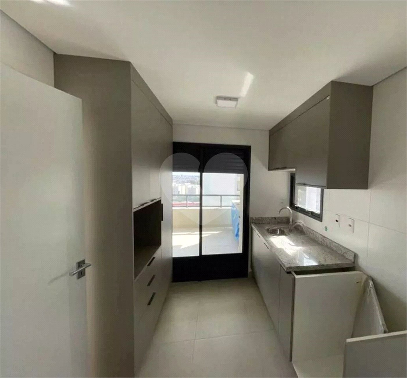 Apartamento para alugar com 3 suítes em Parque Campolim, Sorocaba, SP