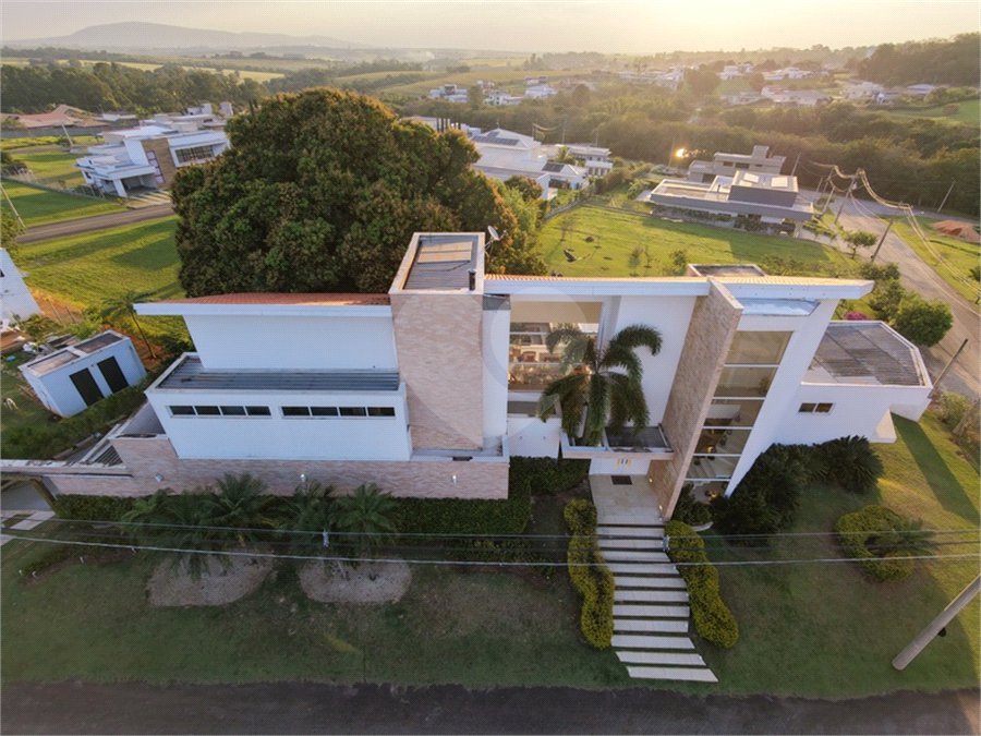 Casa à venda com 4 suítes no condomínio Residencial Dacha, Sorocaba - SP