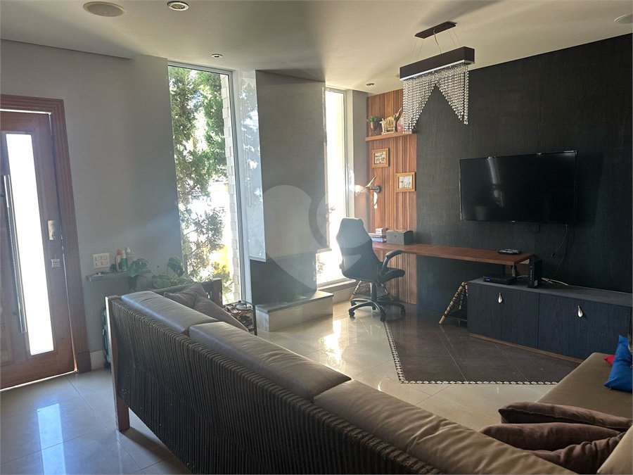 Casa à venda com 3 quartos, sendo 1 suíte, no condomínio Ibiti Royal Park, Sorocaba - SP