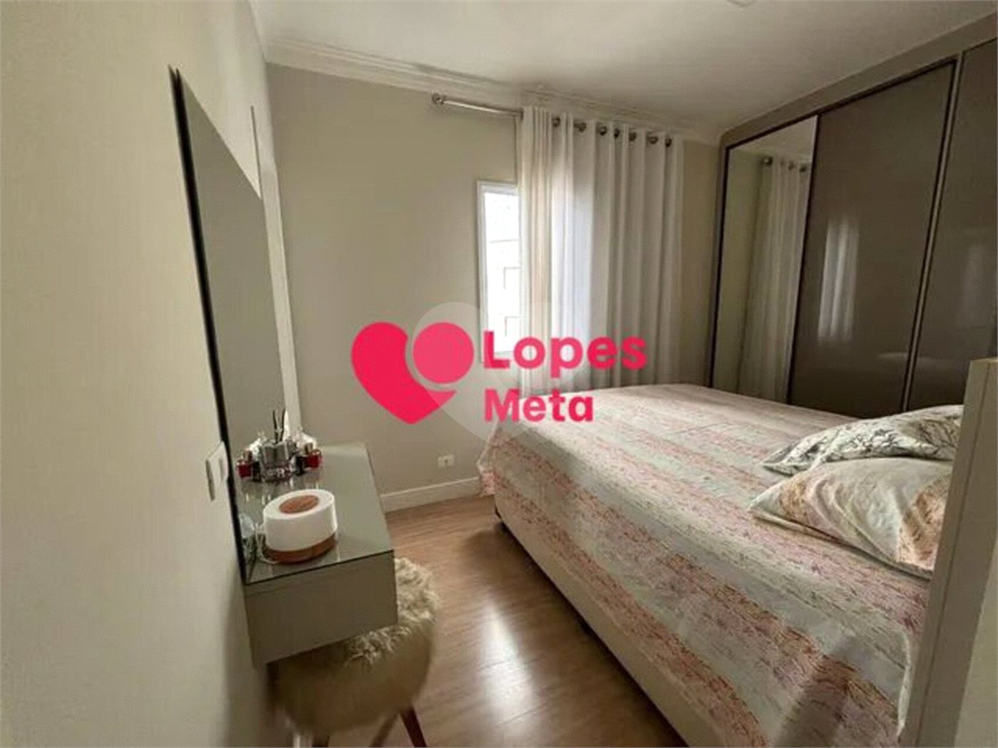 Apartamento à venda com 2 quartos, sendo 1 suíte, em Areão, Taubaté, SP