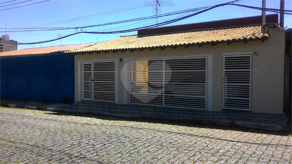 Casa à venda com 3 quartos, sendo 1 suíte, em Vila São Francisco, Suzano, SP