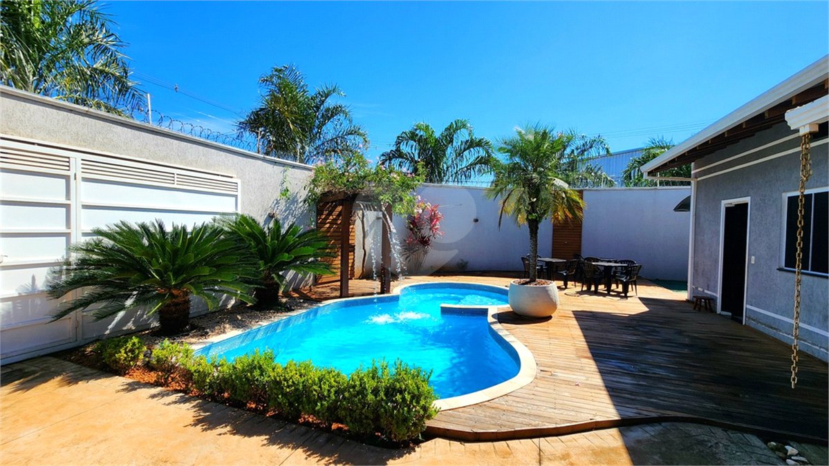 Casa à venda com 1 suíte em Jardim Pinheiros (vila Xavier), Araraquara, SP