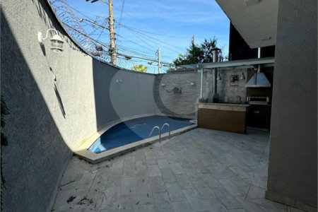 Casa à venda com 4 suítes em Vila Nova Parada, São Paulo, SP