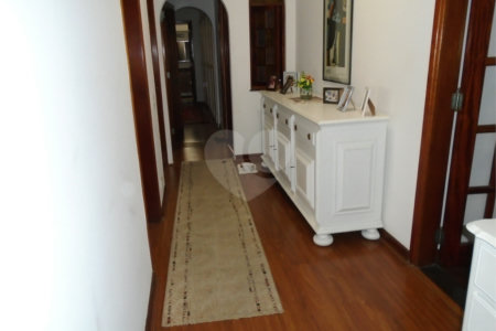 Casa Térrea à venda com 3 quartos, sendo 1 suíte,  em Alto da Boa Vista, São Paulo, SP