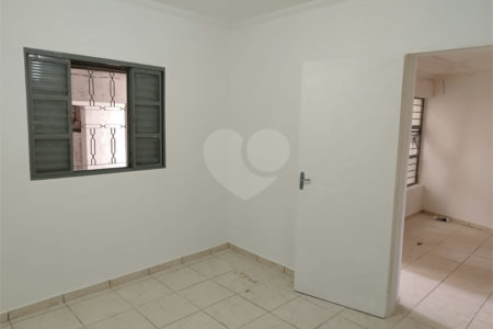 Casa à venda com 2 quartos em Vila Santa Rita, Sorocaba, SP
