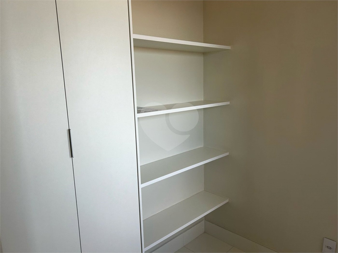 Apartamento à venda com 3 suítes no Centro, Itapetininga, SP