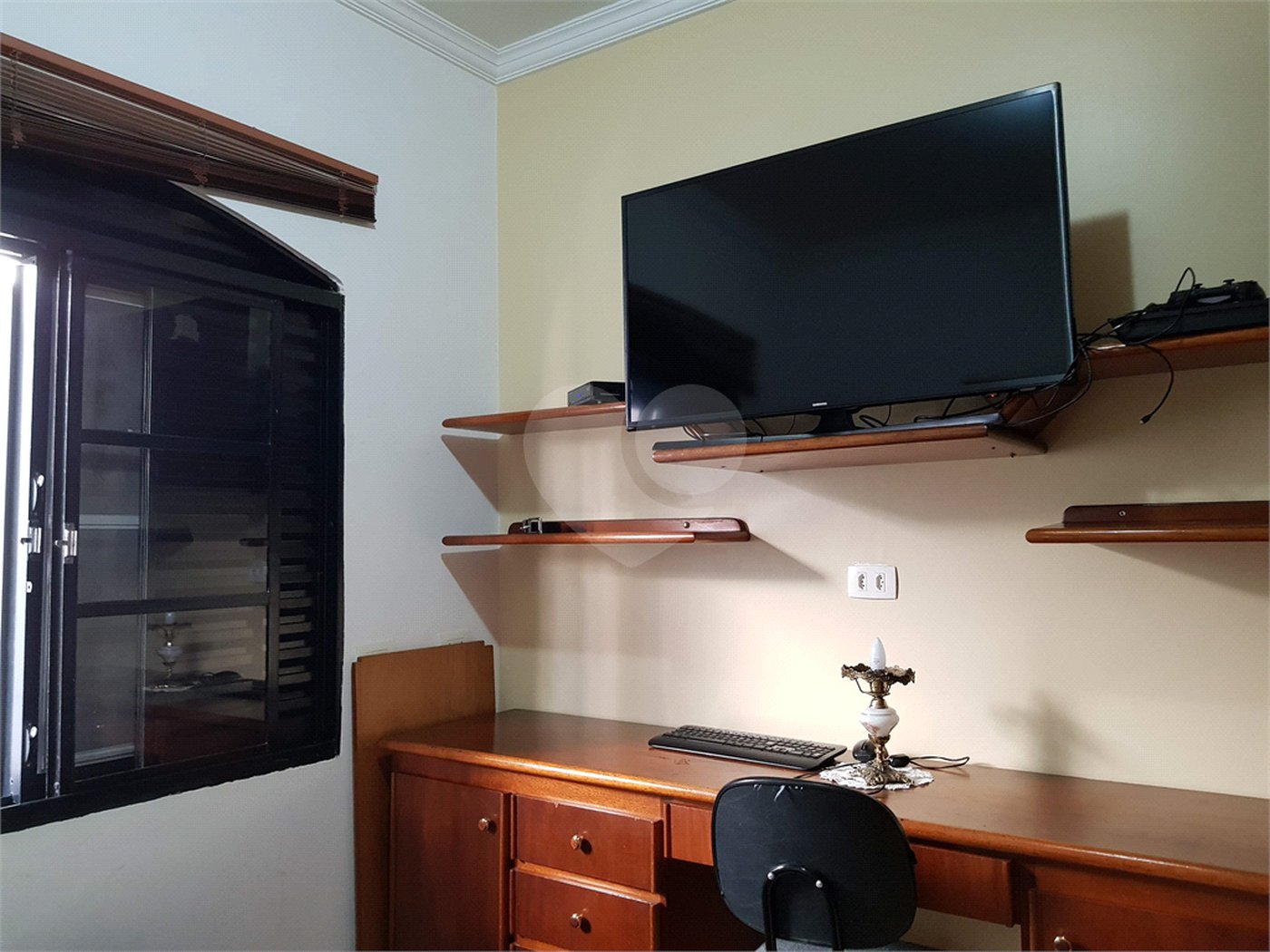 Casa à venda com 3 quartos, sendo 1 suíte, no condomínio City Campo Grande, São Paulo - SP