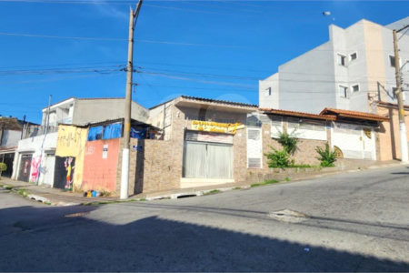 Casa Térrea à venda com 3 quartos, sendo 2 suítes, em Vila Medeiros, São Paulo, SP