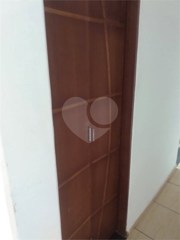 Apartamento à venda com 2 quartos em Cidade Tiradentes, São Paulo, SP