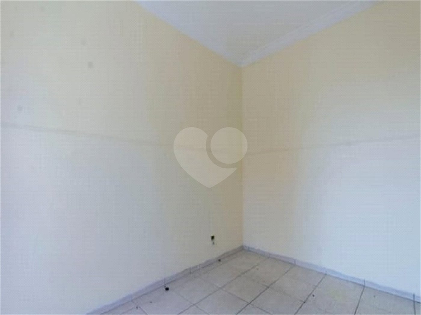 Casa para alugar com 2 quartos, sendo 1 suíte,  no condomínio Nova Carioba, São Paulo - SP