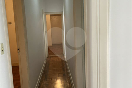 Sobrado à venda com 4 quartos, sendo 1 suíte, em Liberdade, São Paulo, SP