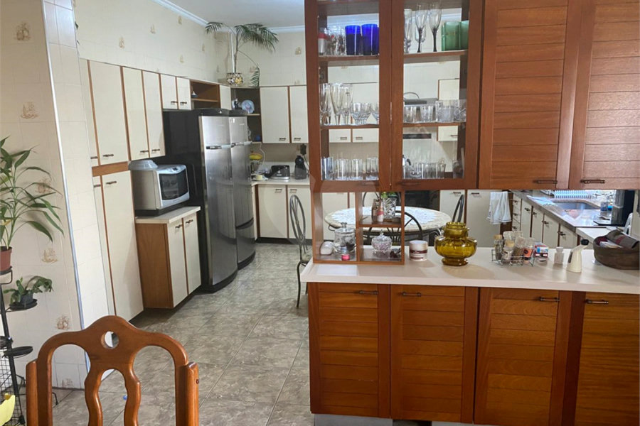 Sobrado à venda com 3 quartos, sendo 1 suíte, em Tremembé, São Paulo, SP
