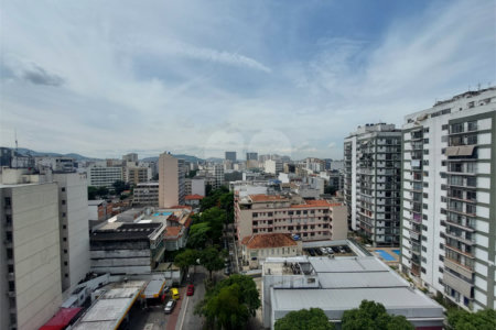 Cobertura à venda com 3 quartos, sendo 1 suíte, em Tijuca, Rio de Janeiro, RJ