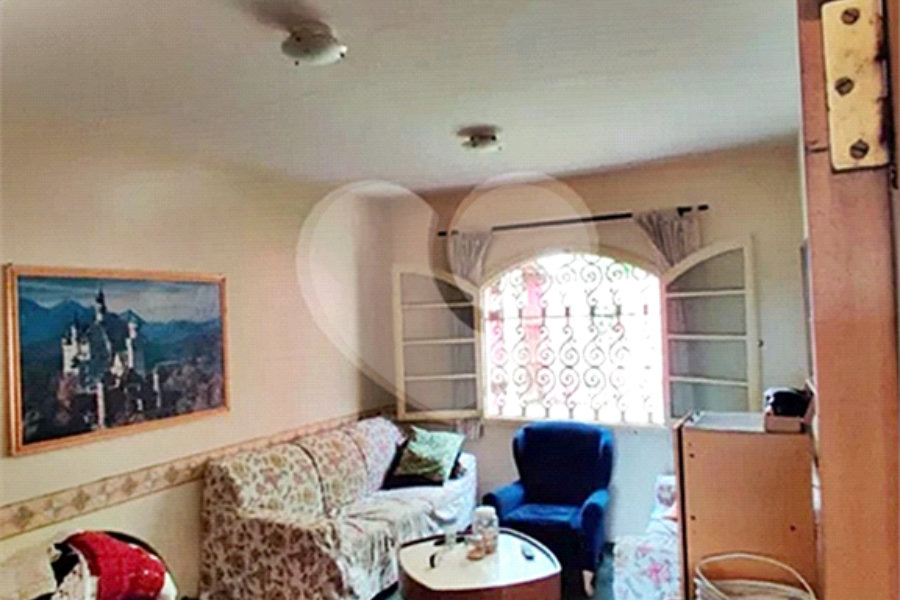 Casa à venda com 4 quartos, sendo 1 suíte, no condomínio Chacarás Bela Vista, Mairiporã - SP
