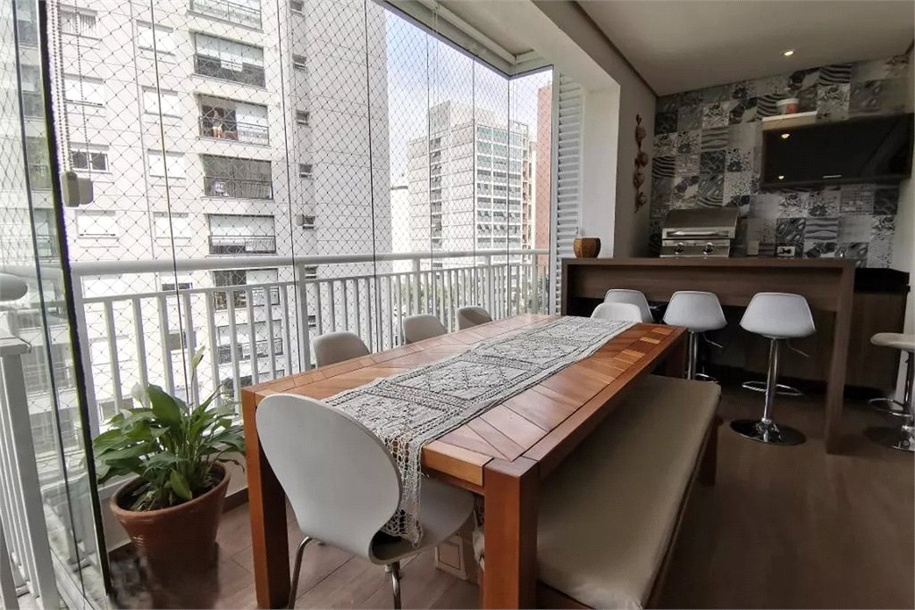 Apartamento à venda com 3 quartos, sendo 1 suíte, em Vila Suzana, São Paulo, SP