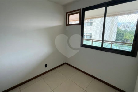 Cobertura à venda com 3 quartos, sendo 1 suíte,  em Tijuca, Rio de Janeiro, RJ