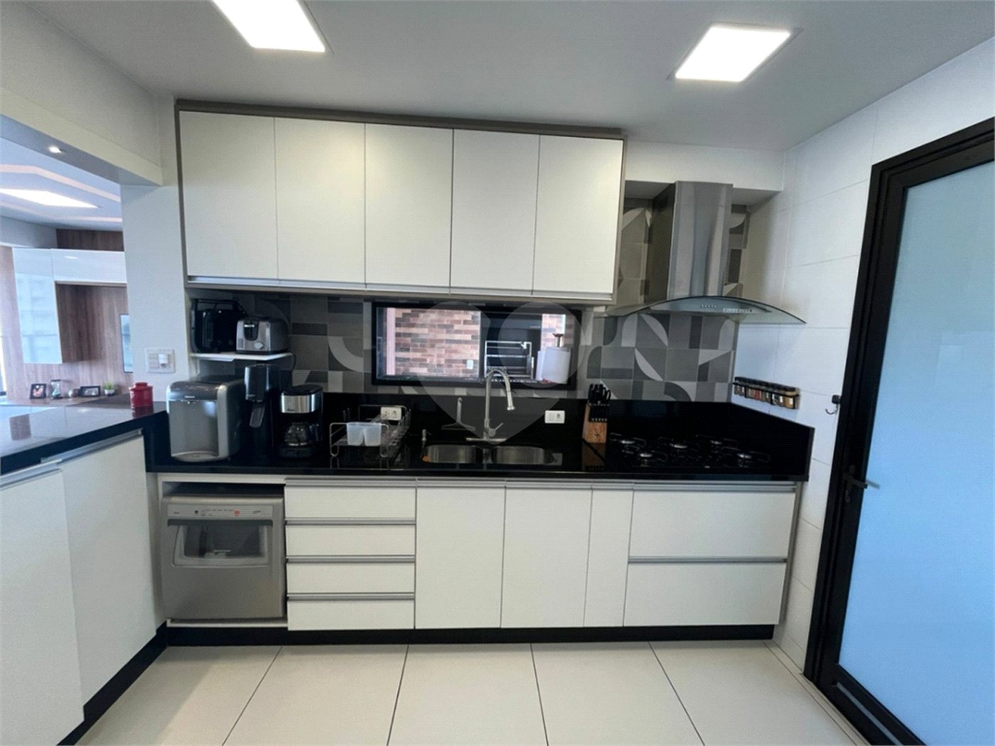 Apartamento à venda com 3 suítes em Campo Belo, São Paulo, SP