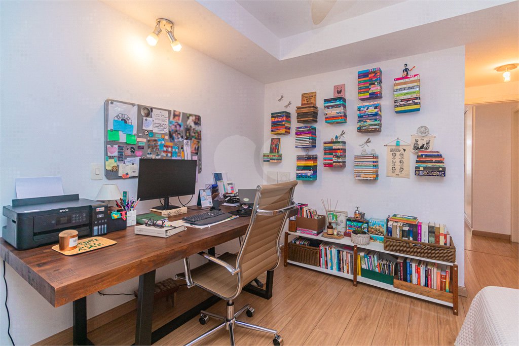 Casa à venda com 4 suítes no condomínio Vila Inglesa, São Paulo - SP