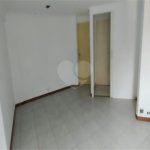 Apartamento à venda com 2 quartos, sendo 1 suíte,  em Jardim Parque Morumbi, São Paulo, SP