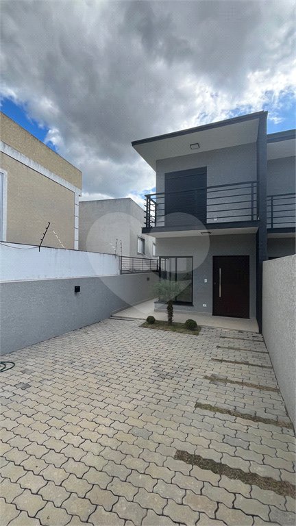 Sobrado à venda ou para alugar com 3 suítes em Jardim do Lago, Atibaia, SP