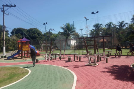 Terreno à venda em Canto do Rio, Seropédica, RJ