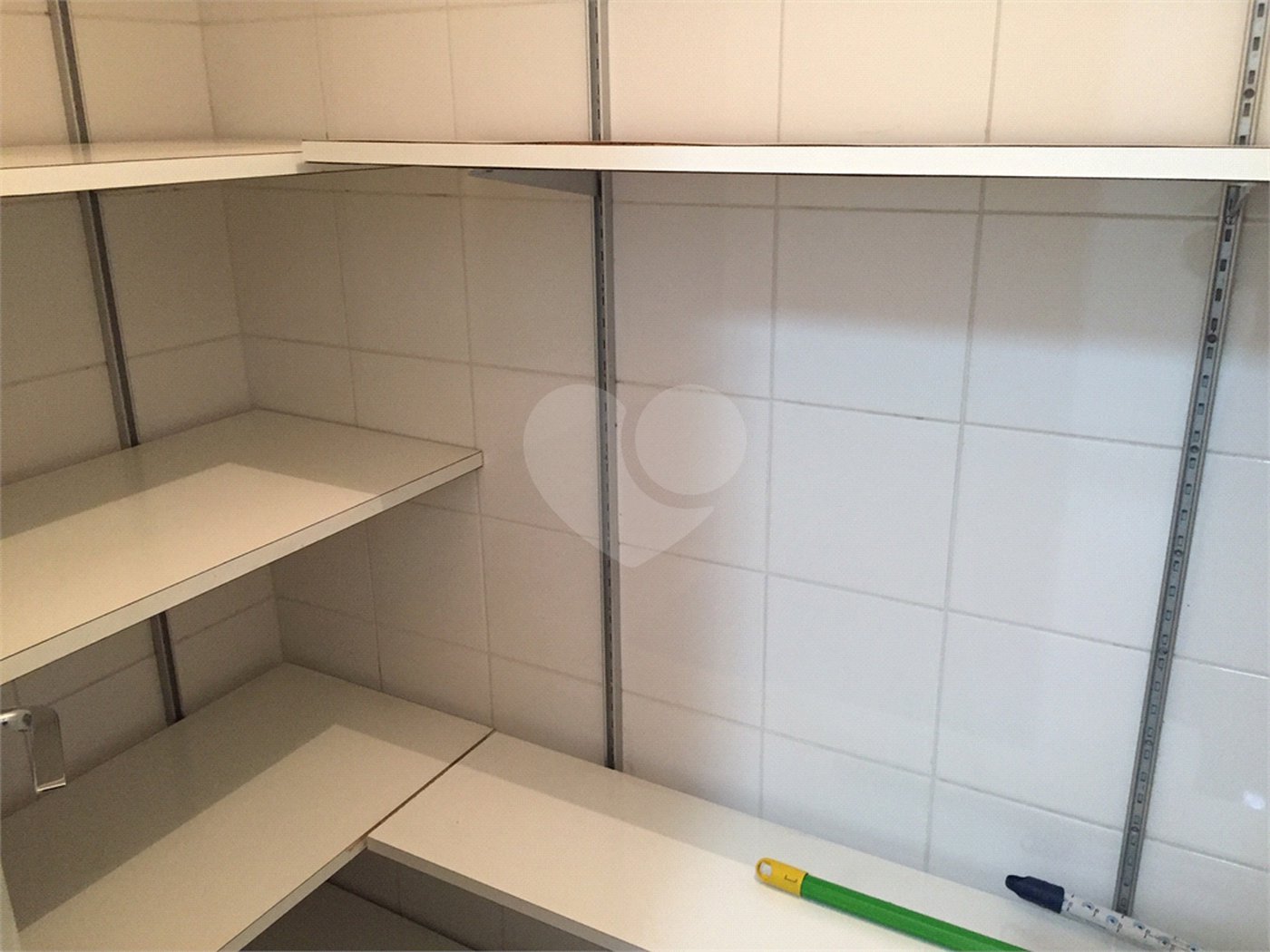 Casa à venda com 4 quartos, sendo 2 suítes, no condomínio Residencial Morumbi, São Paulo - SP