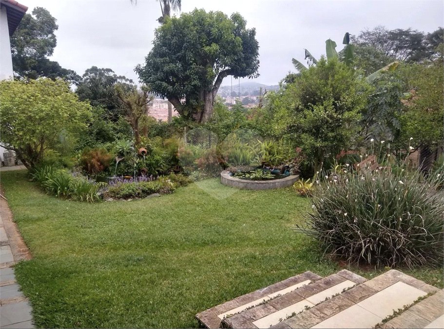 Terreno à venda com 6 quartos no condomínio Quinta dos Lagos, Cotia - SP