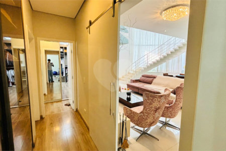 Casa à venda com 4 suítes no condomínio Dos Lagos, Itupeva - SP