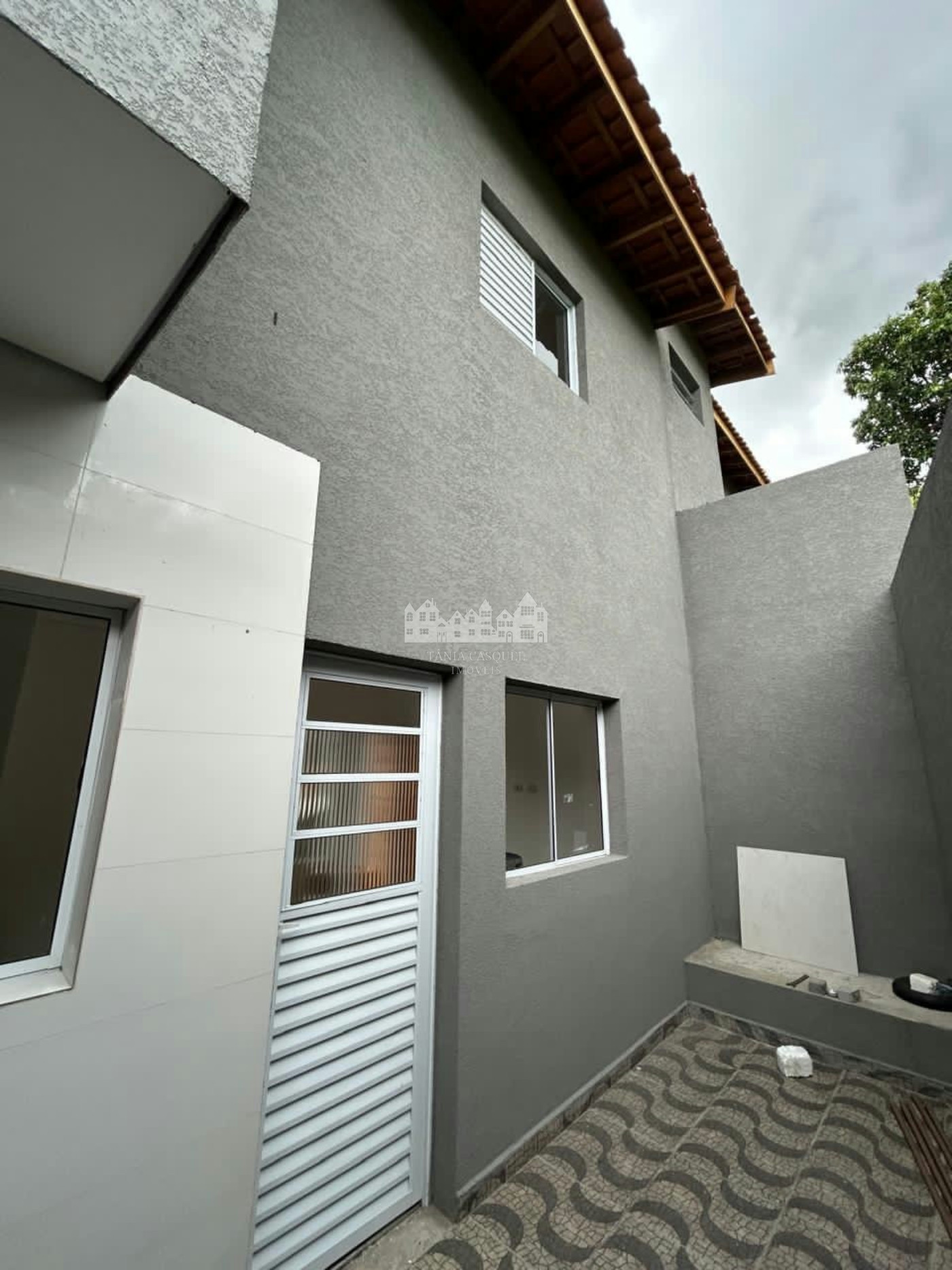 Casa à venda com 2 quartos, sendo 1 suíte, em Parque Hortência, Bom Jesus dos Perdões, SP
