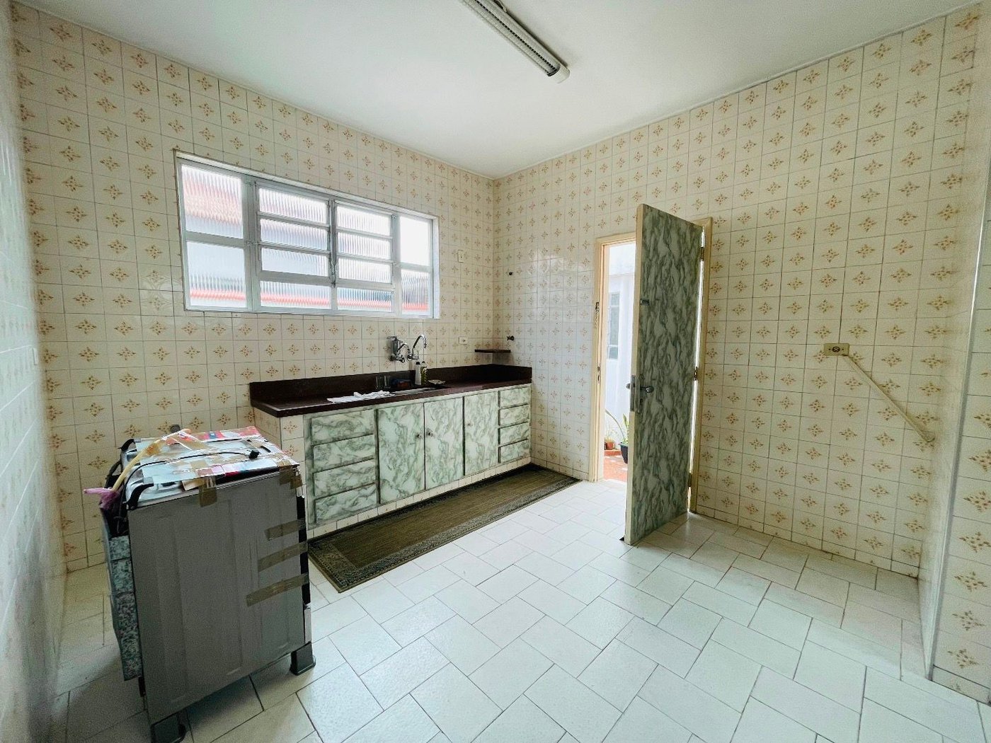 Sobrado para alugar por R$ 9.000,00/mês - Aparecida - Santos/SP