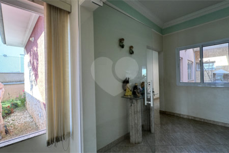 Casa à venda com 4 quartos, sendo 3 suítes, no condomínio Terras de Mont Serrat, Salto - SP