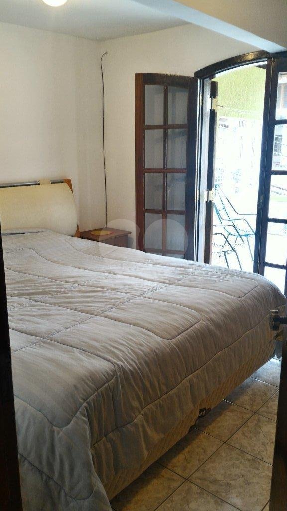 Sobrado à venda com 6 quartos em Chora Menino, São Paulo, SP