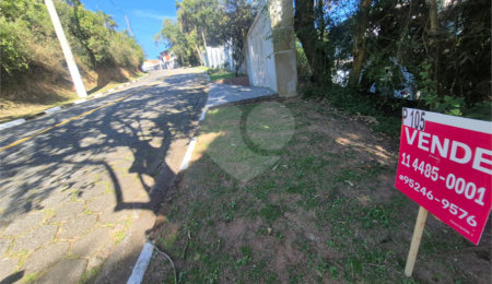 Terreno à venda no condomínio Parque Imperial da Cantareira, Mairiporã - SP