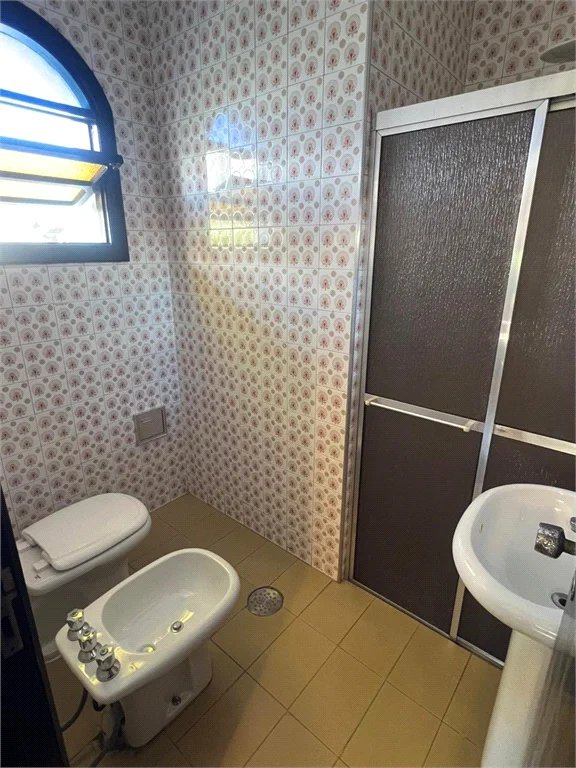 Casa à venda com 5 quartos, sendo 4 suítes, em Parque Maria Helena, São Paulo, SP