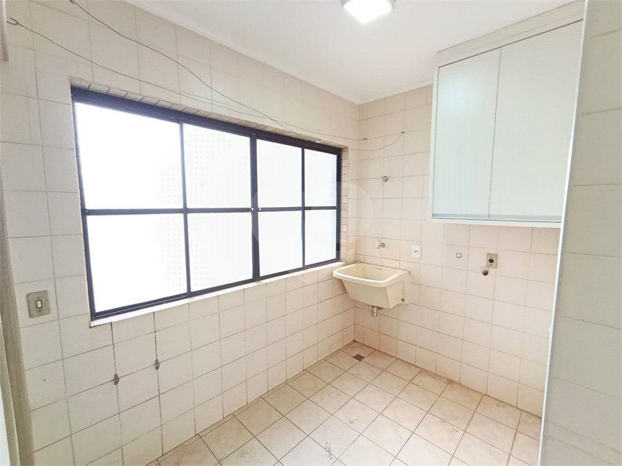 Apartamento à venda com 3 quartos, sendo 1 suíte, no Centro, Ribeirão Preto, SP